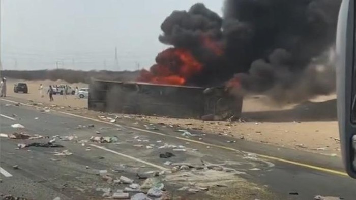 tragedi-kecelakaan-bus-jemaah-umrah-di-arab-saudi-6-wni-meninggal-dunia